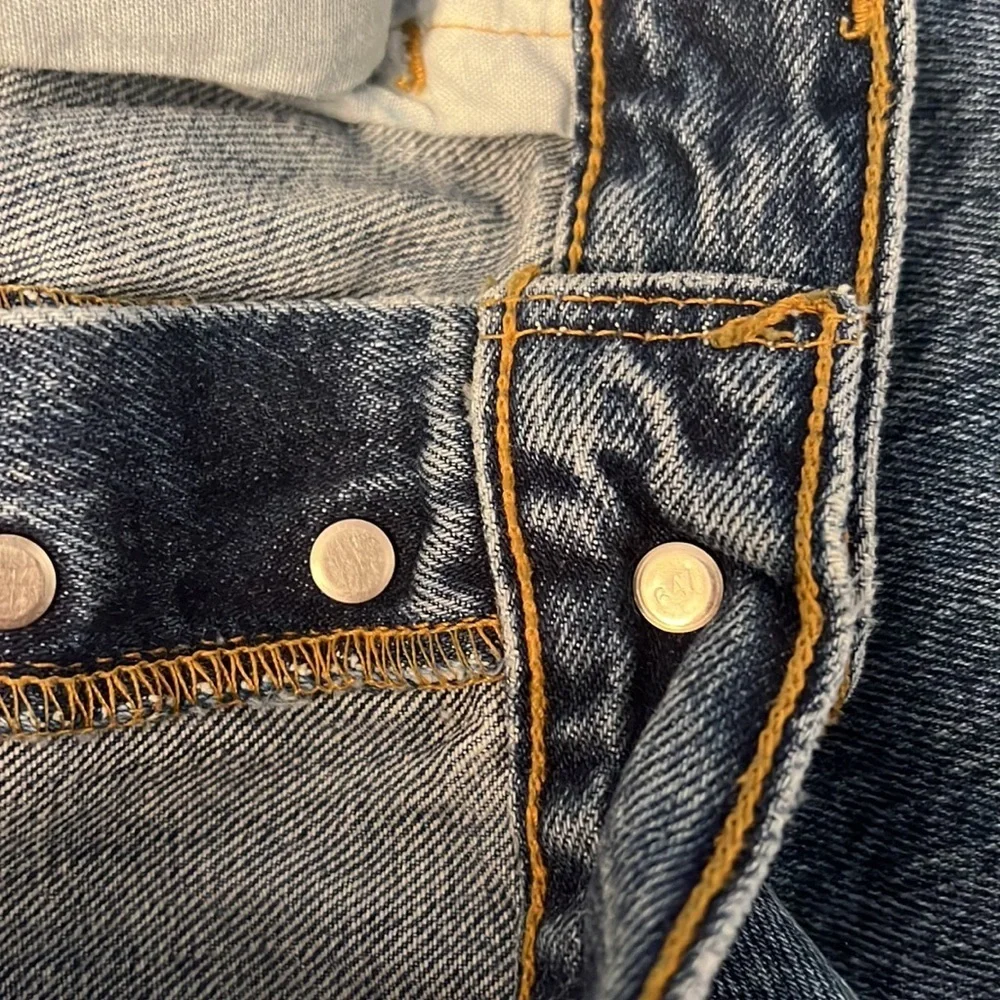 LEVI’S  501 Y2K VINTAGE JEANS 501-0193 BUTTON FLY STRAIGHT LEG